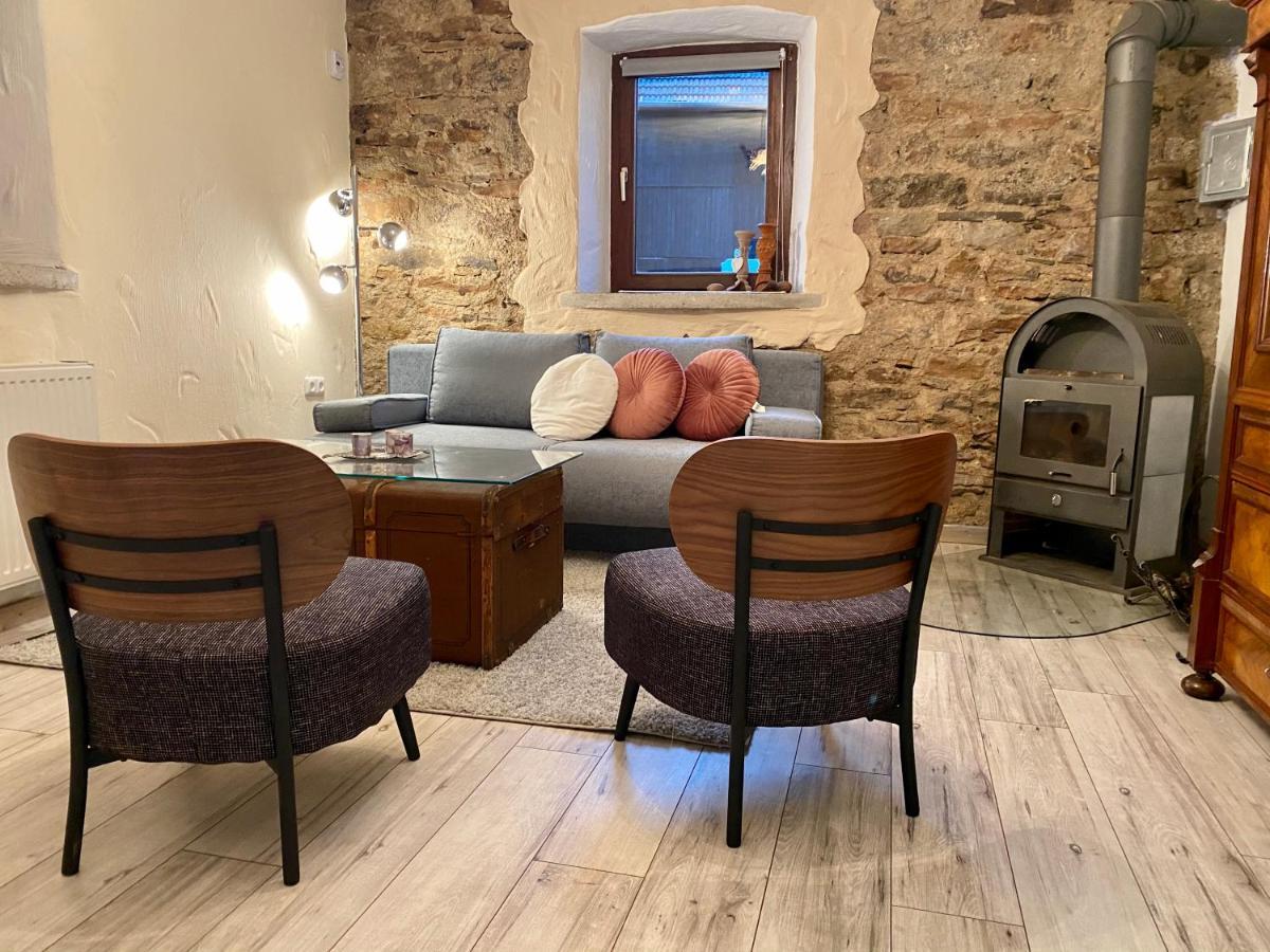 Eifelstein, Apartment Mit Whirlpool Und Ofen Dahlem  Exteriér fotografie